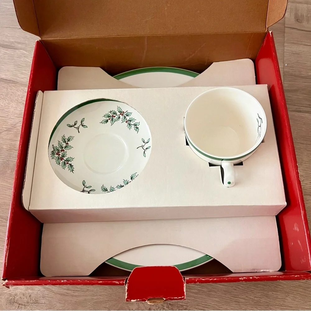 Spode Made In England Christmas Tree Holiday Buffet Set- Dinner Plate Cup Saucer